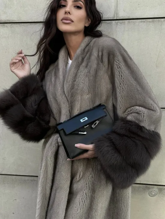 Шуба кимоно из меха норки Vintage Grey рукава с отделкой из куницы - фото 4