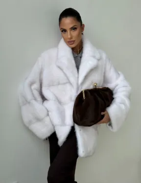 Белый норковый полушубок - фото 6