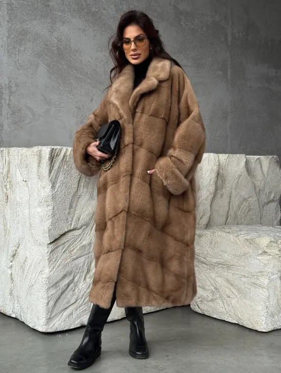 Бежевая норковая шуба oversize - фото 0