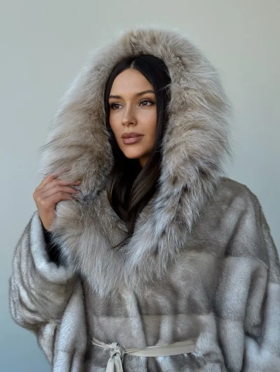 Шуба из натуральной норки с капюшоном из рыси - фото 10