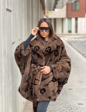 Норковое пончо из меха аукционной норки Velvet в цвете соболь - фото 0
