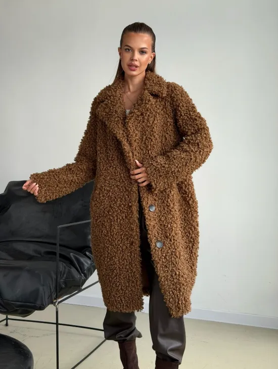 Коричневая двухсторонняя дубленка из экомеха - фото 8
