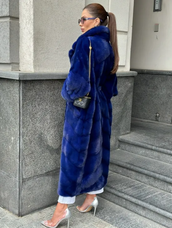 Норковая шуба - цвет электрик - фото 4