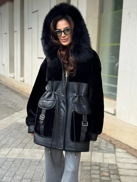Черная дубленка с капюшоном - фото 4