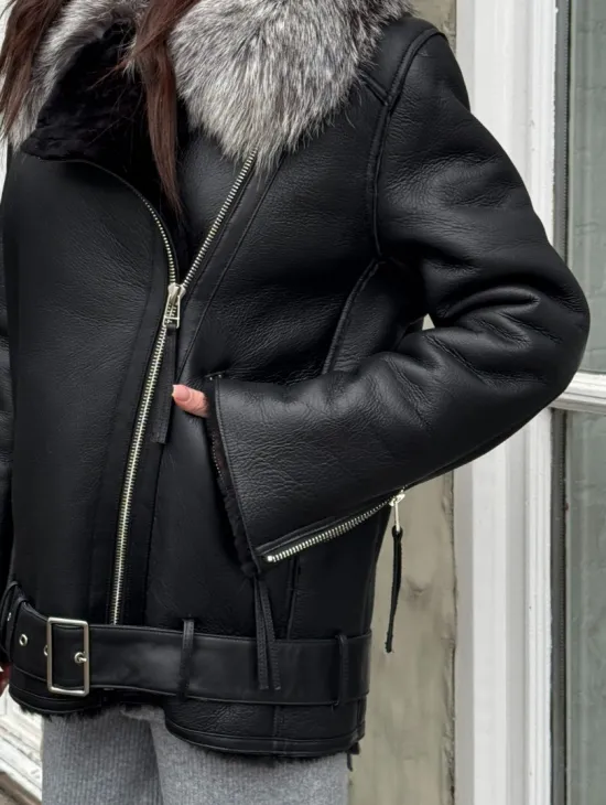 Дубленка из натуральной овчины с воротником чернобурой лисы - фото 1