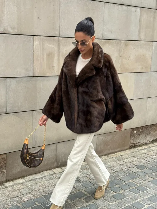 Короткая норковая шуба английский воротник роспуск - фото 10